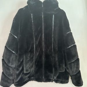 ALO NWOT Knock out faux fur jacket